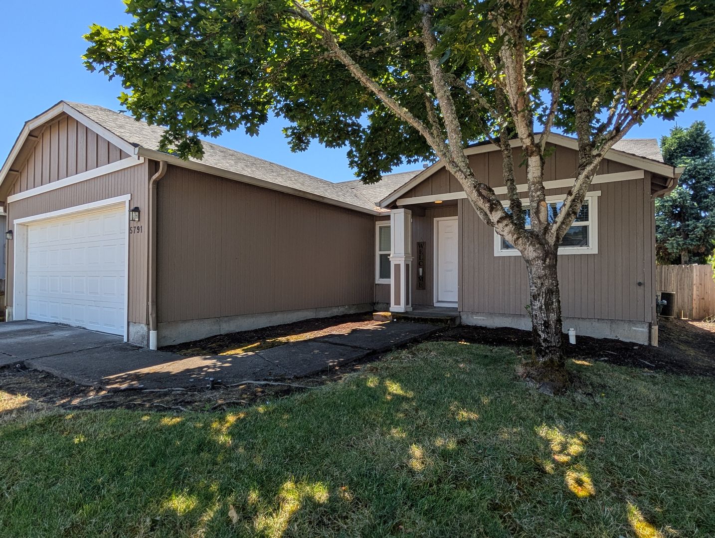 Springfield House: 5791 Pumice Place