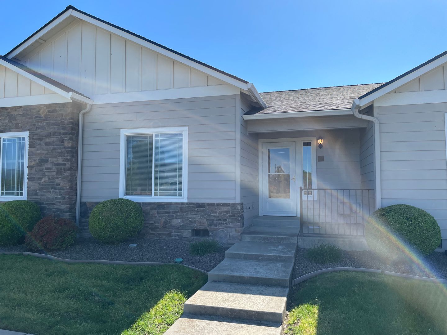 Central Point House: 319 South Haskell St
