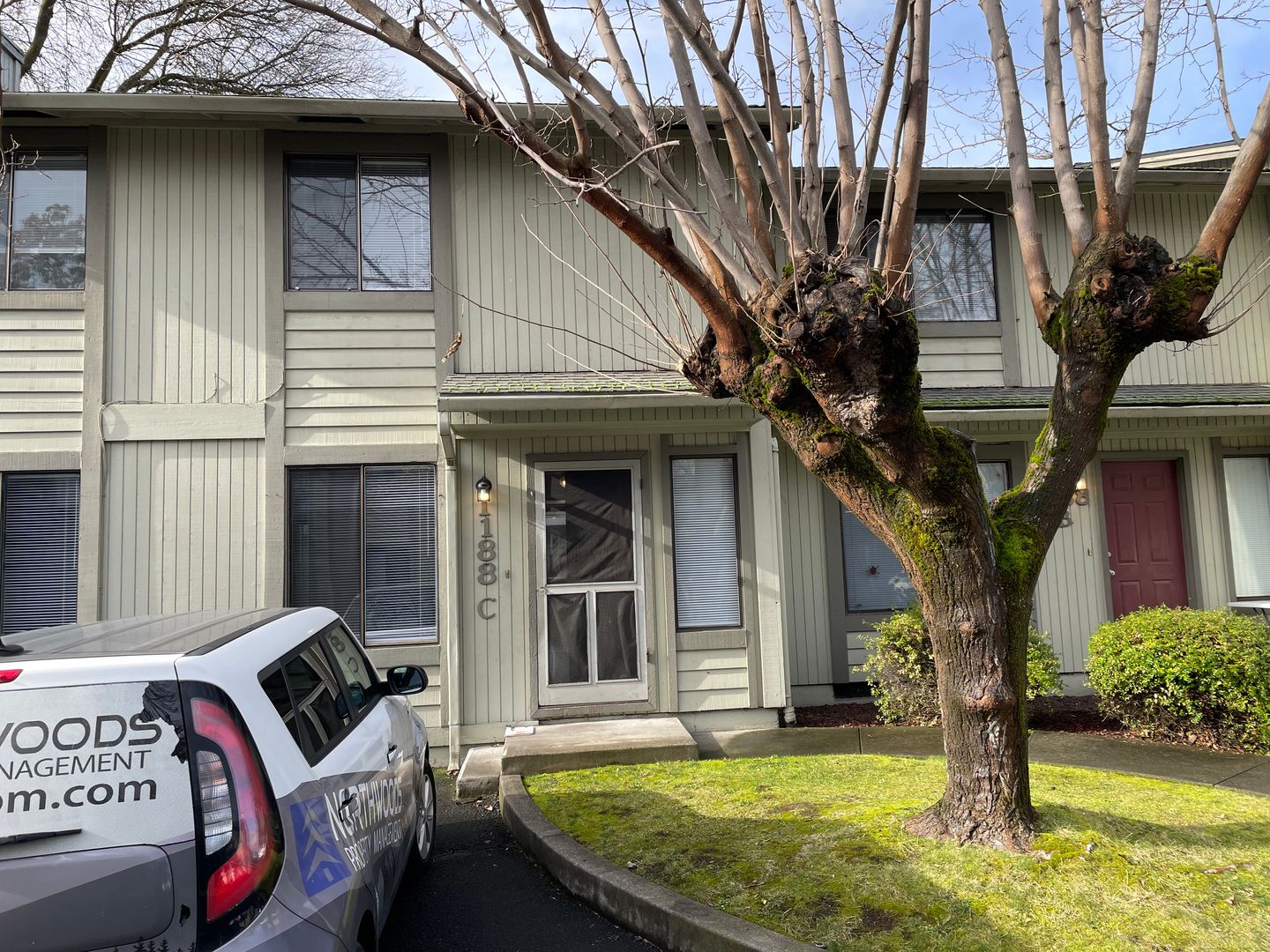 Medford House: 1188 Morrow Rd