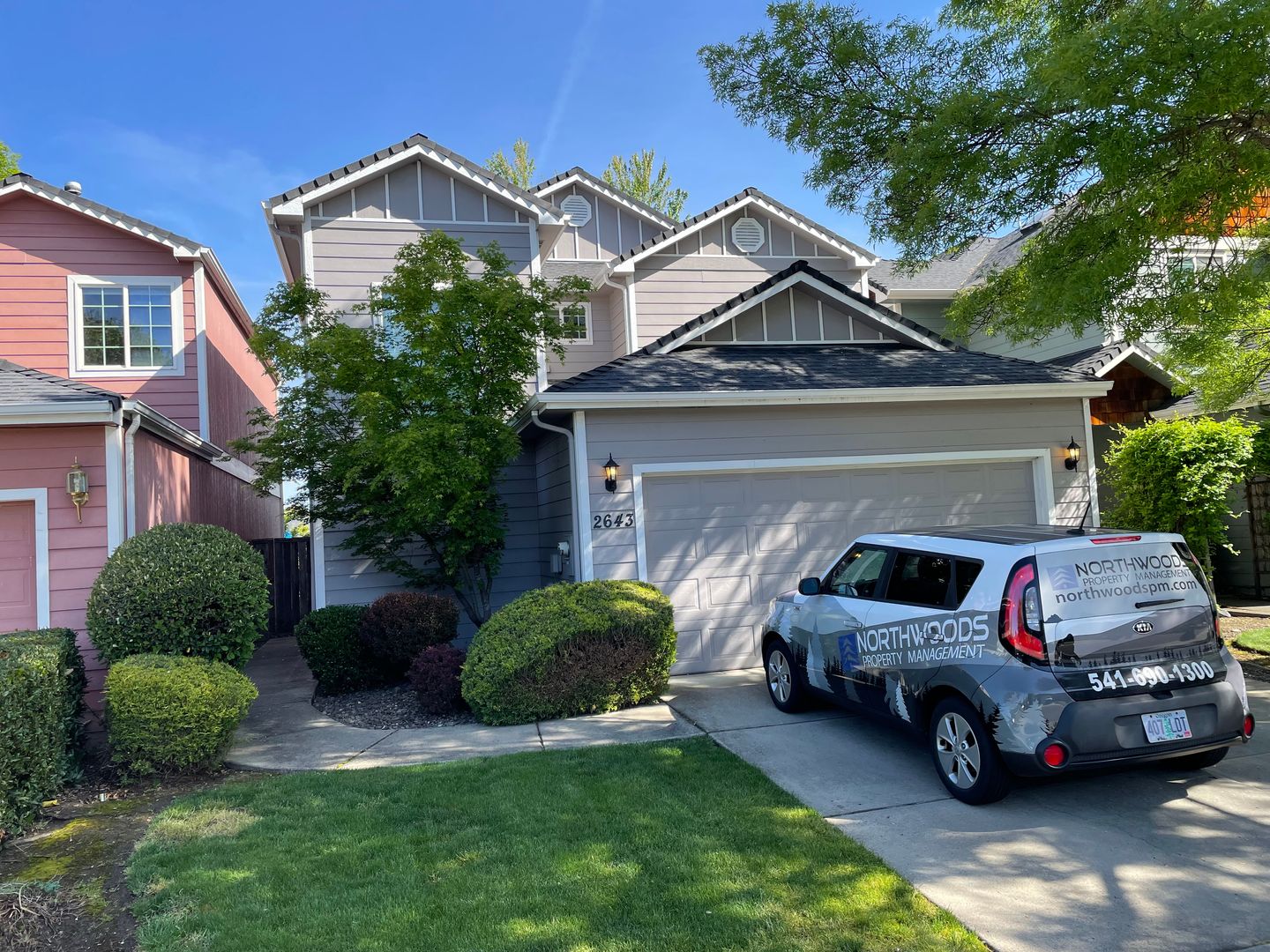 Central Point House: 2643 Parkwood Village Lane