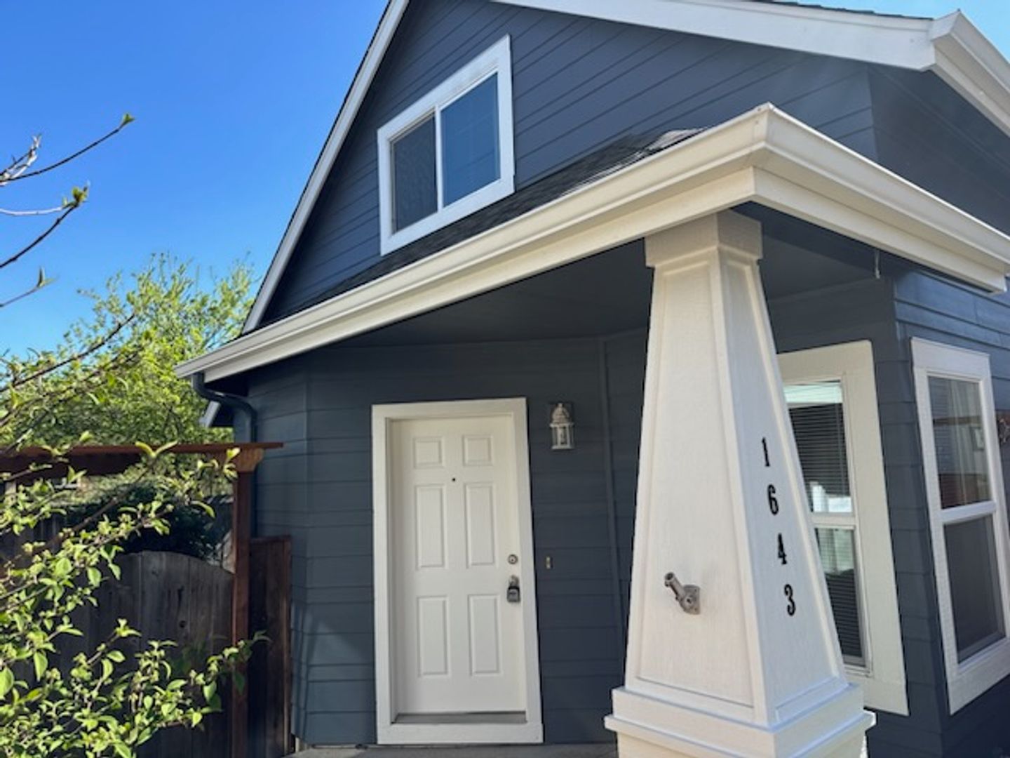 Eugene House: 1643 Hamlet Lane