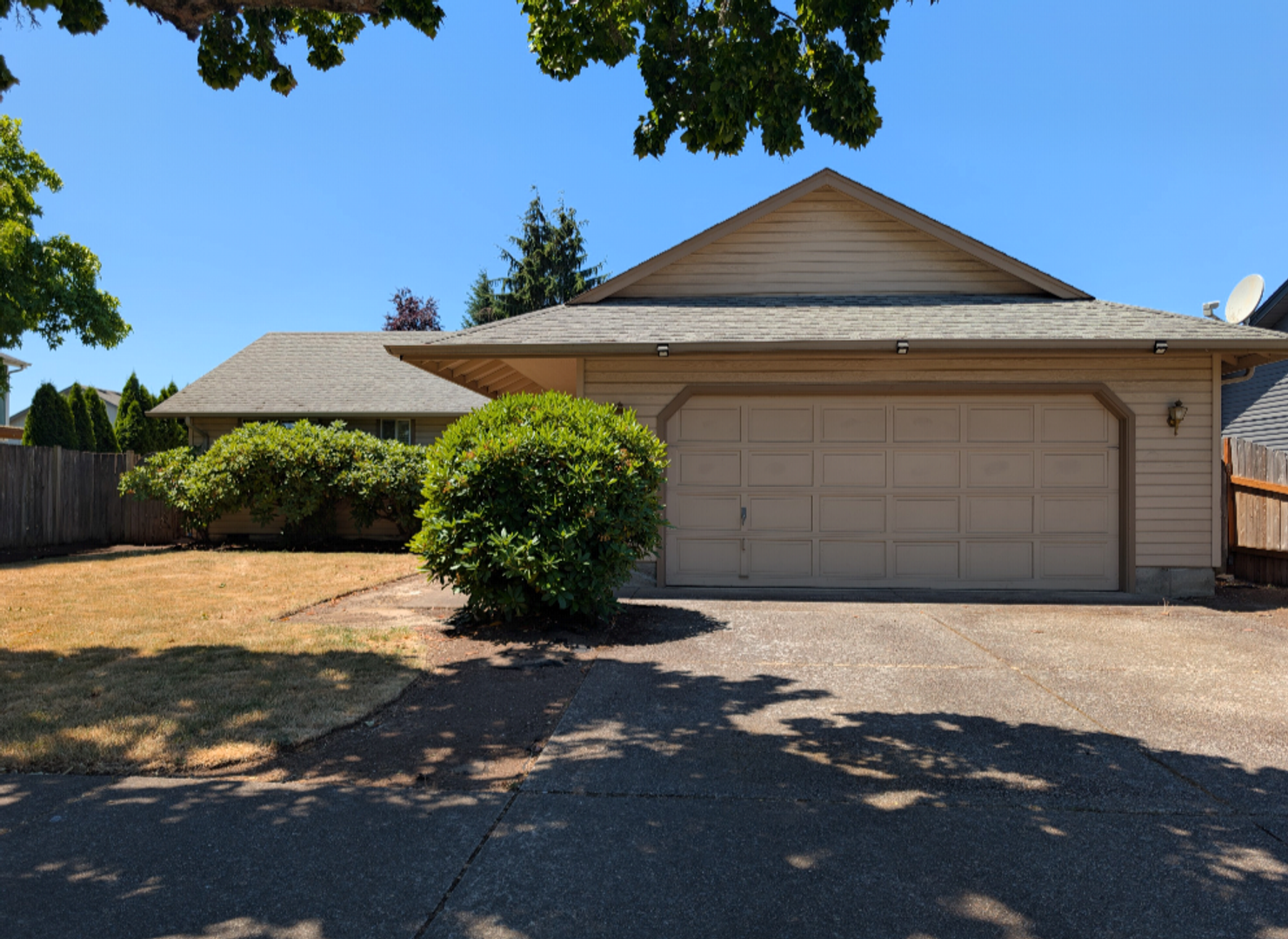 Eugene House: 2558 Cubit St
