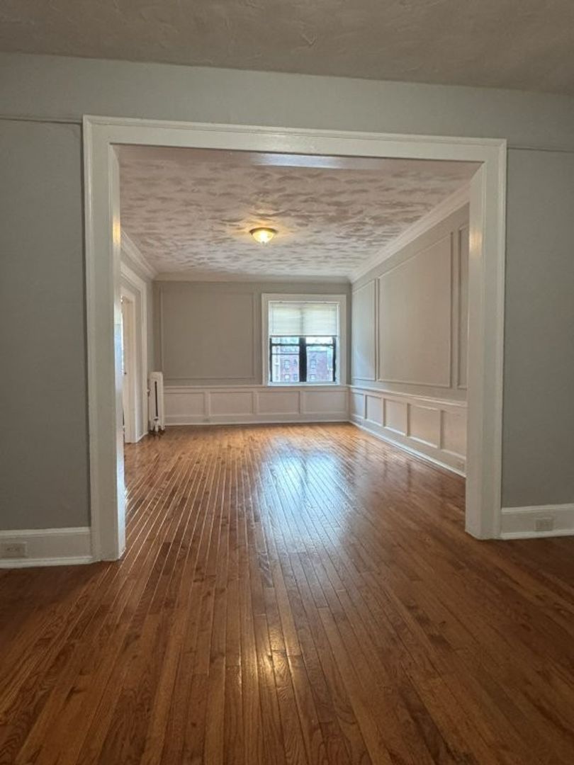 East Orange Apartment: 540 Park Avenue