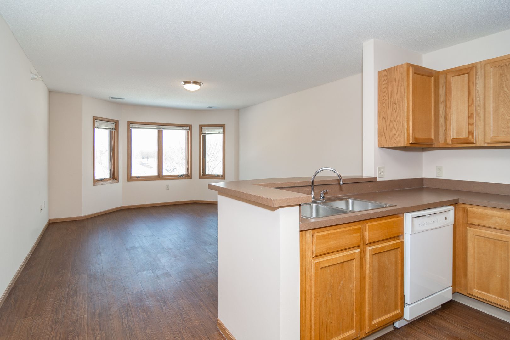 Omaha Apartment: 3502 Lake Street