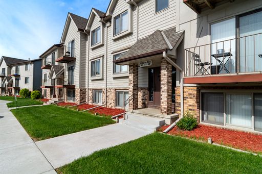 Vista Apartments - Now Available – photo 1