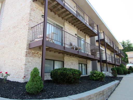 Great Location! – photo 1