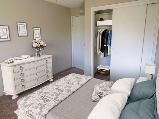 Convenient Location off 99th and Q – photo 1