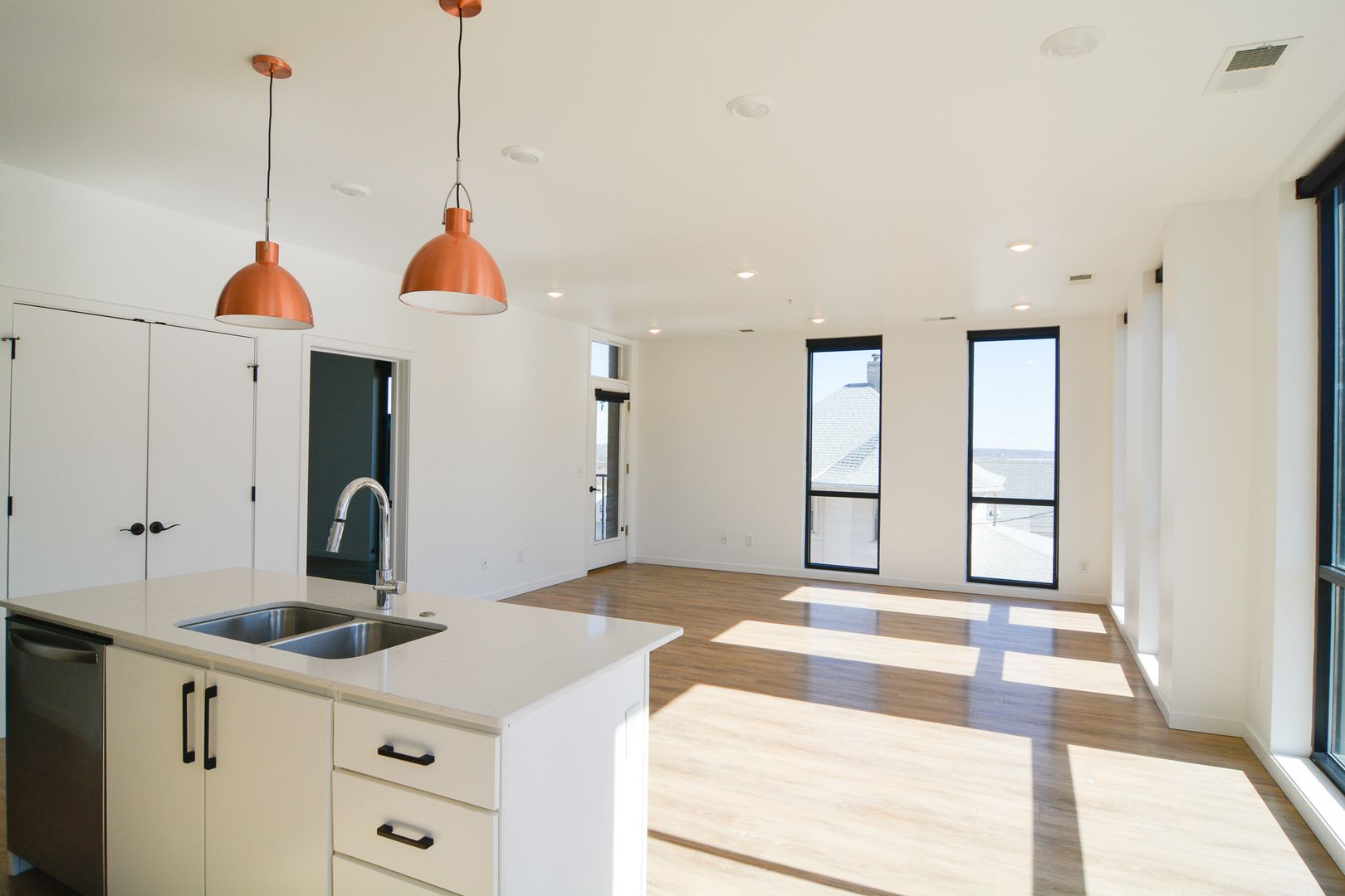 Omaha Apartment: 925 Pierce Street