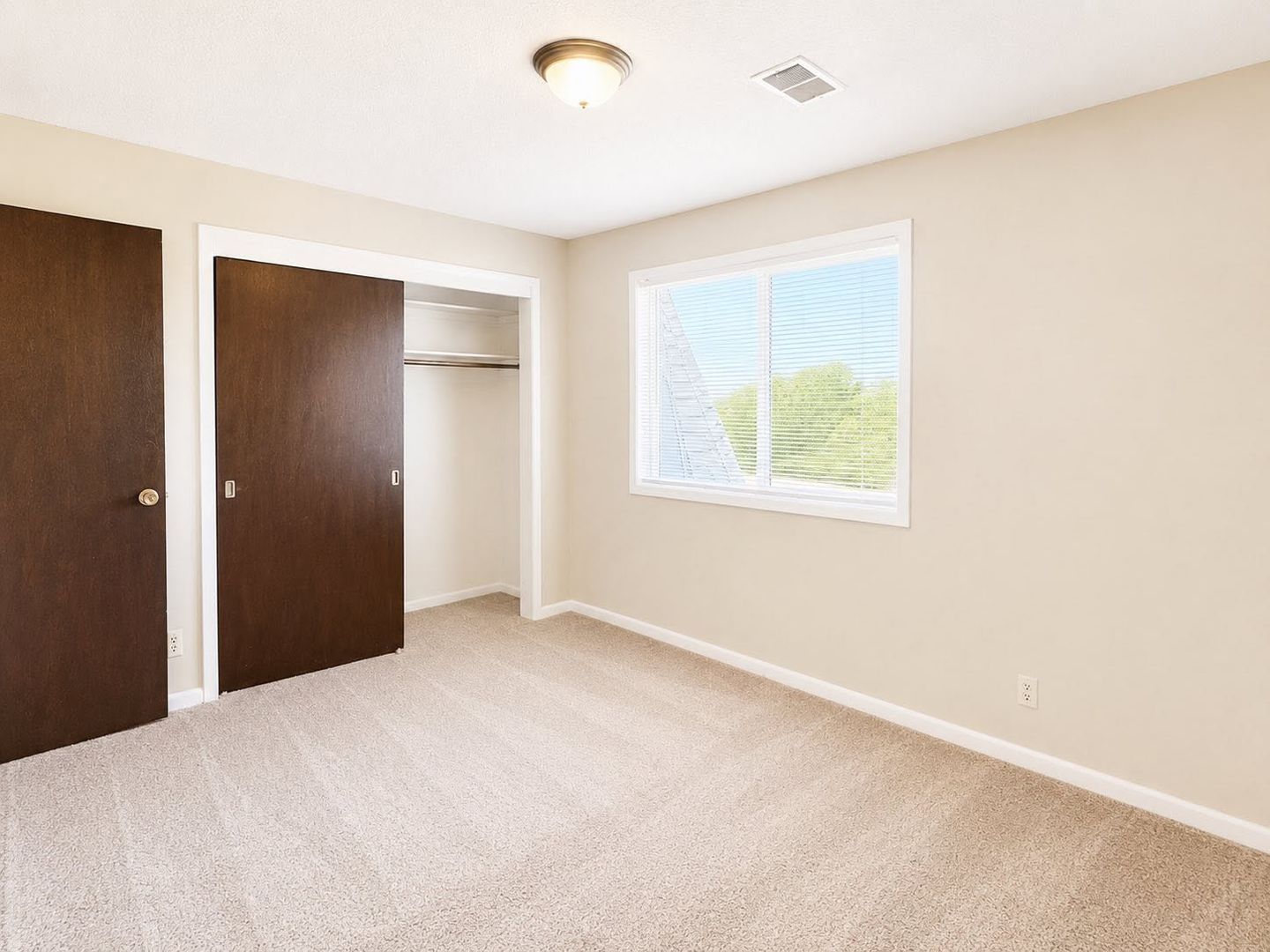 Townhome Available! 9 of 12