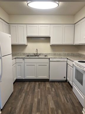 Live the Resort Life! Citadel Apartments – photo 1