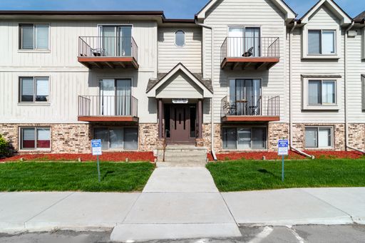 Vista Apartments - Now Available – photo 1