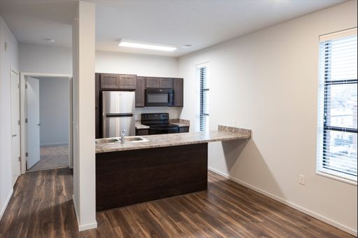 1120 Lofts - 3 Bed & 2 Bath