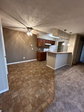 Convenient Location off 99th and Q – photo 1