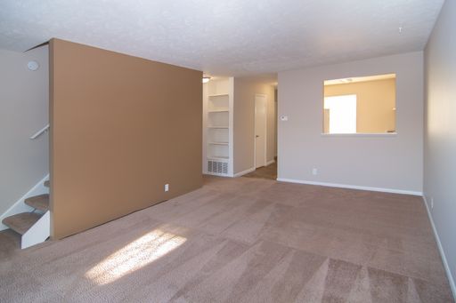 2 Bedroom Walk out basement Townhome Available! – photo 1