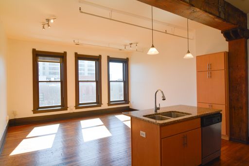 Downtown Living – photo 1