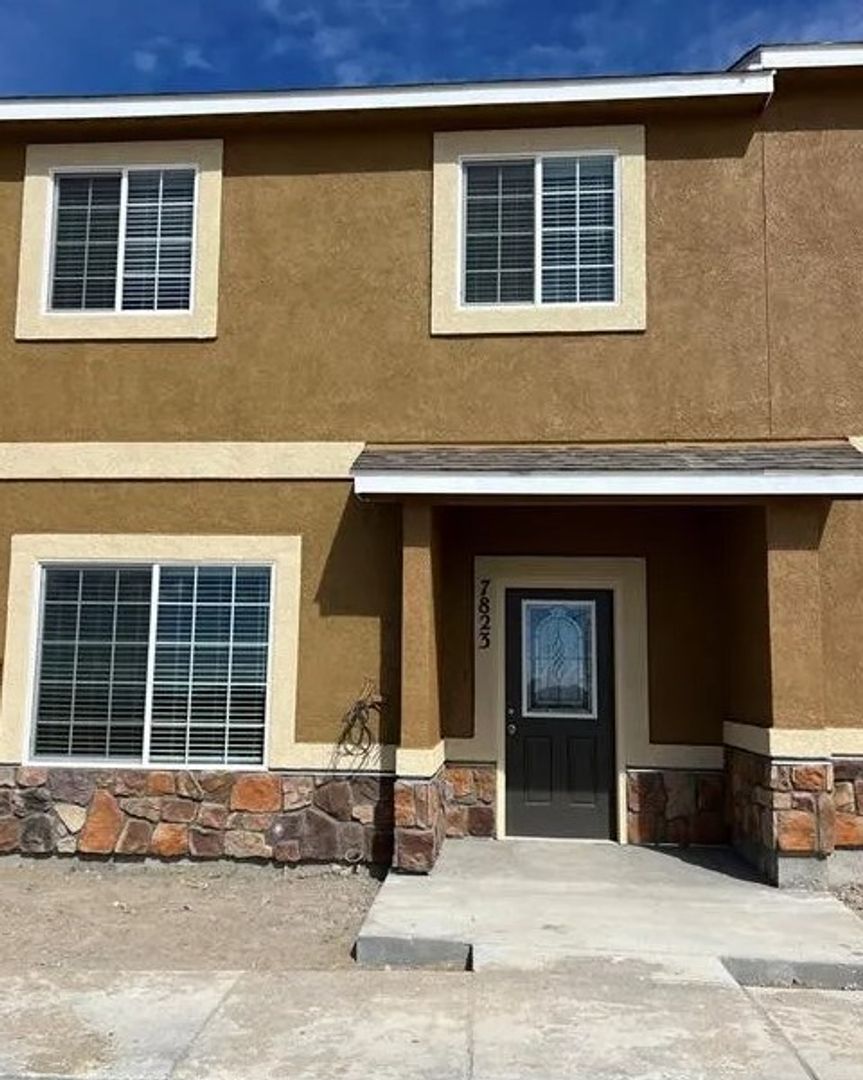 Colorado Springs Townhome: 7823 Sand Lake Heights