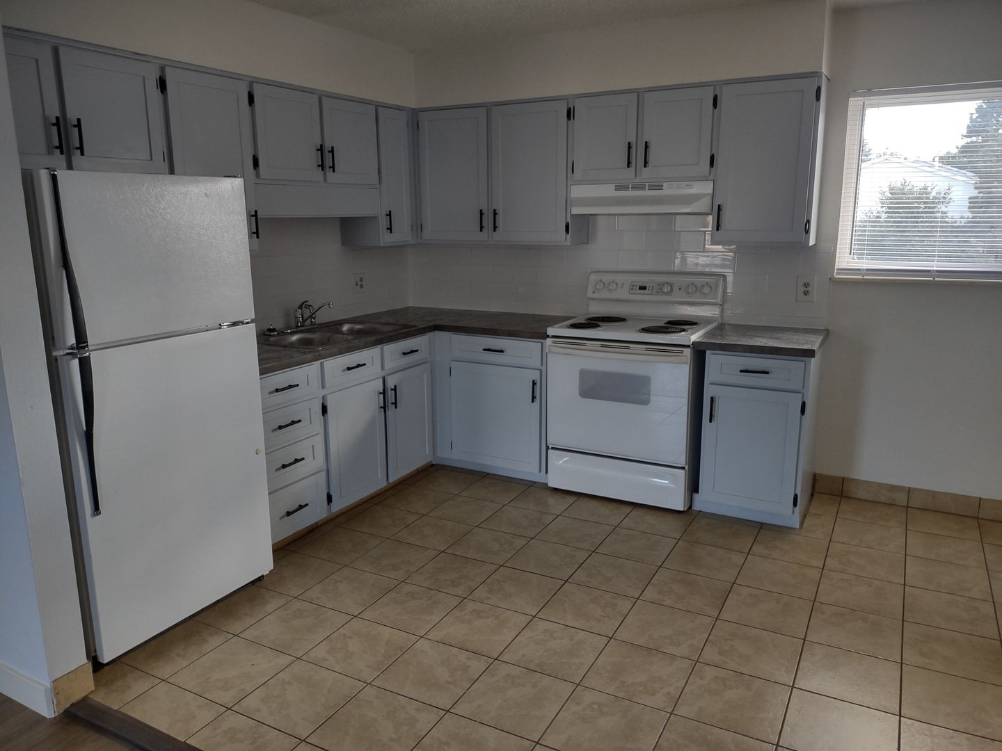 Colorado Springs Apartment: 1438 Nokomis Drive - 3
