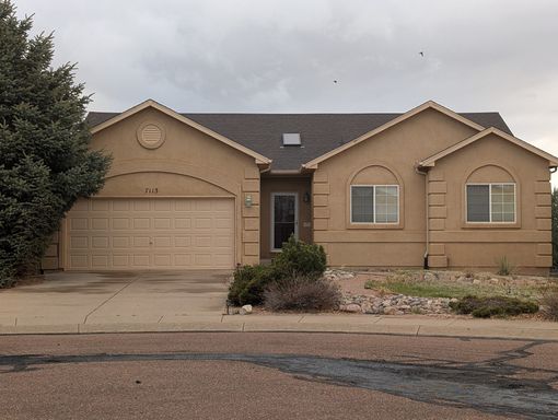 Ranch style home off the beaten path and still close to everything – photo 1