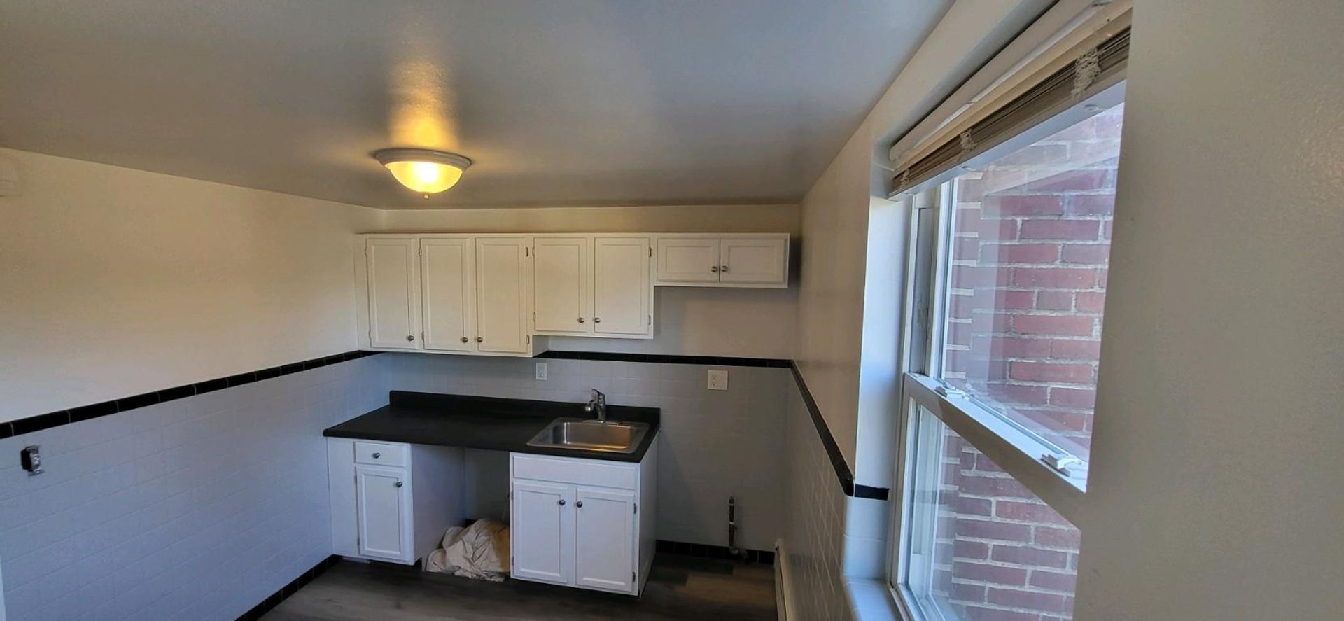 Jenkintown Apartment: 418 Linden Street
