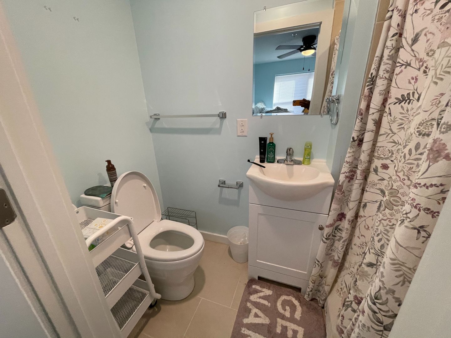 Philadelphia Apartment: 1611 Sydenham Street