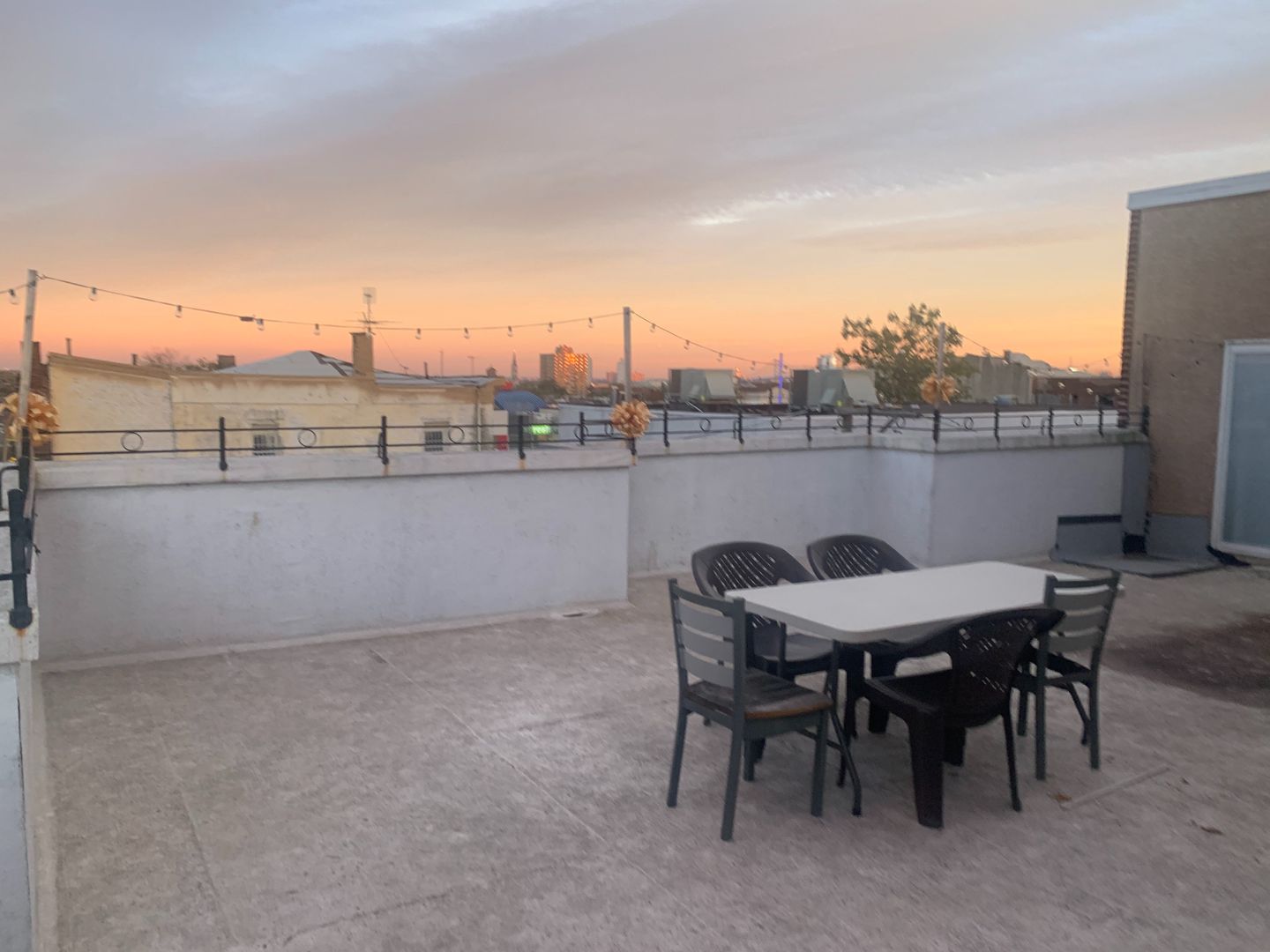 Philadelphia Apartment: 1536 N.Carlisle Street