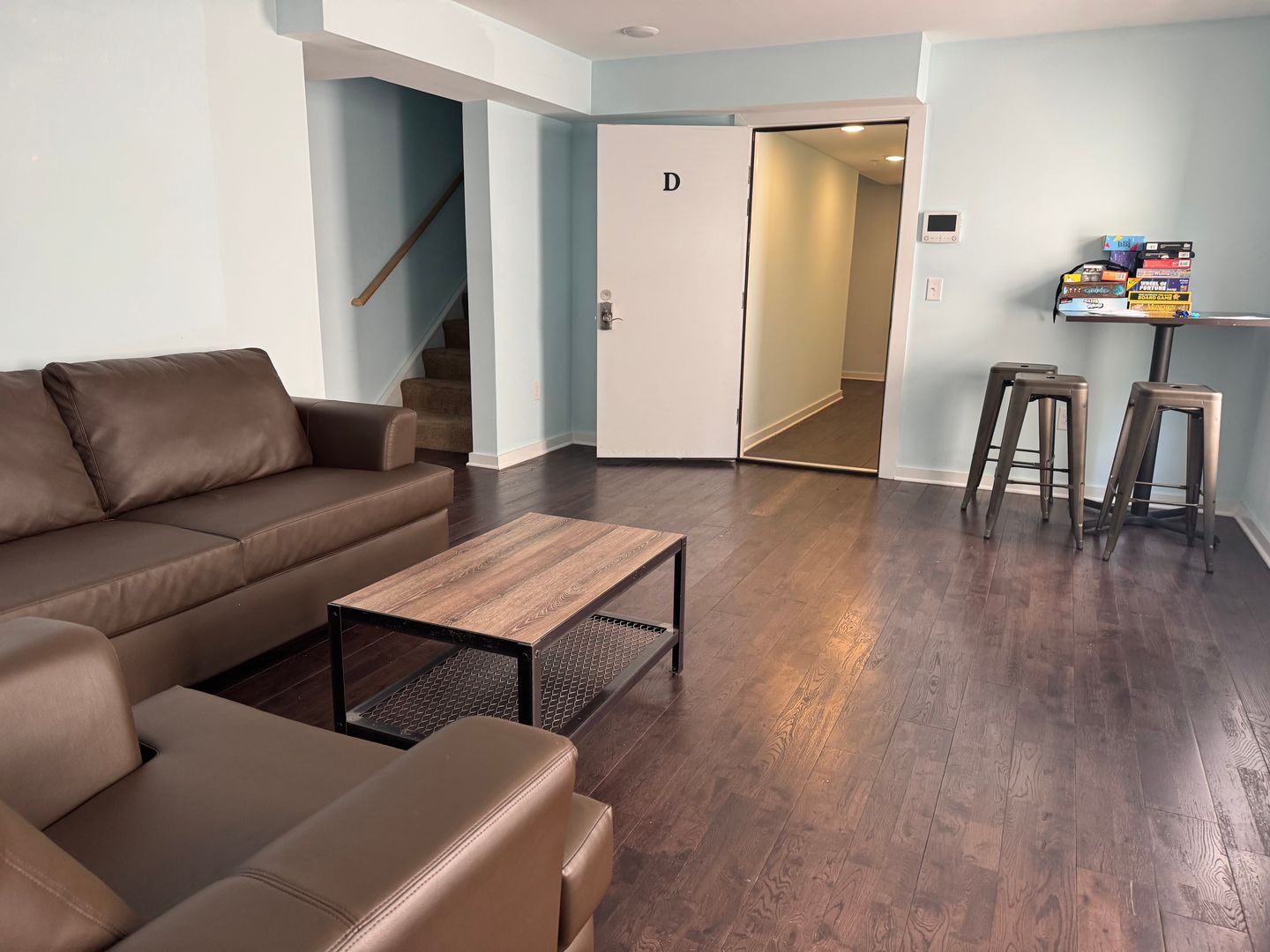 Philadelphia Apartment: 1609 Sydenham Street