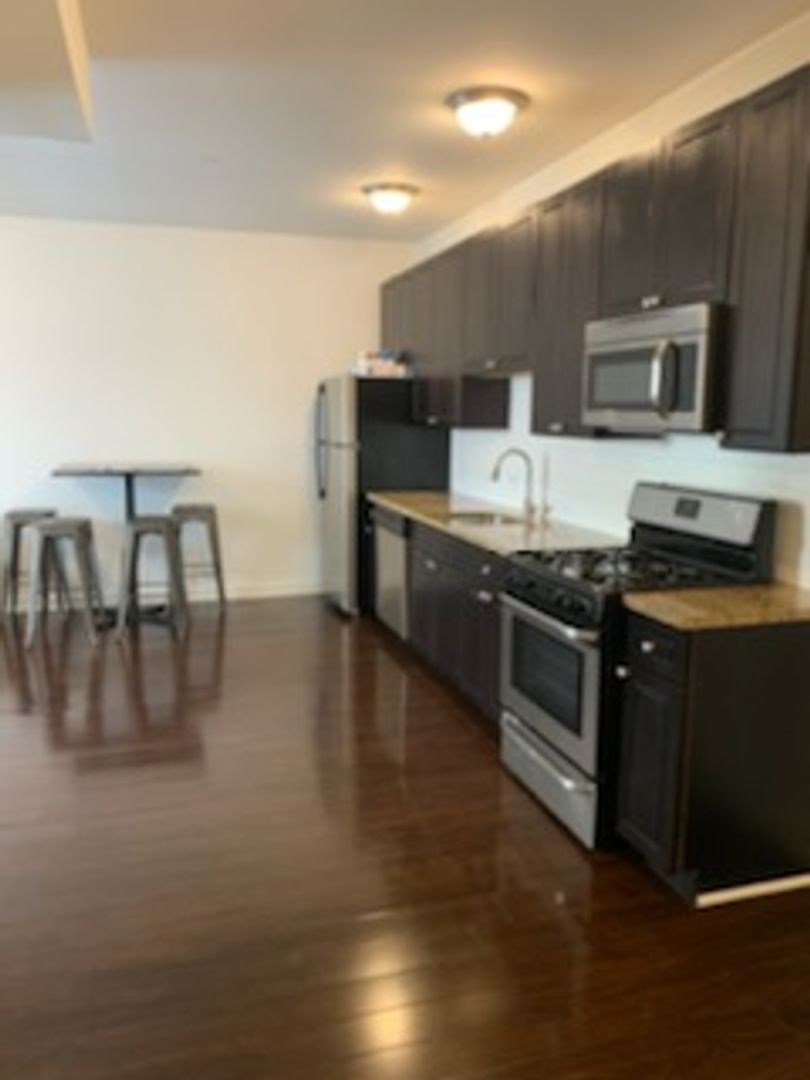 Philadelphia Apartment: 1536 N.Carlisle Street