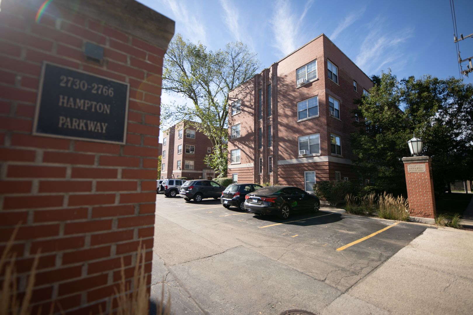 Evanston Apartment: 2730-2766 Hampton Parkway