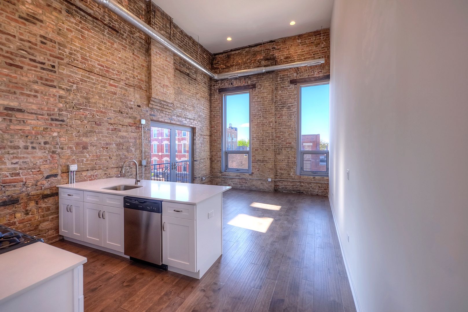 Chicago Apartment: 1532 W. Chicago Ave.