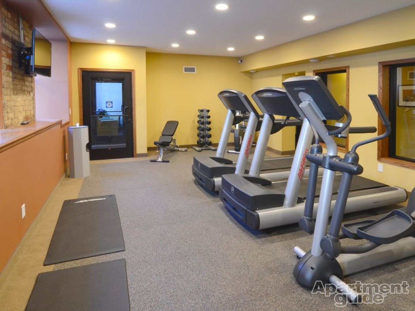 Minneapolis Apartment: 127 W Grant St