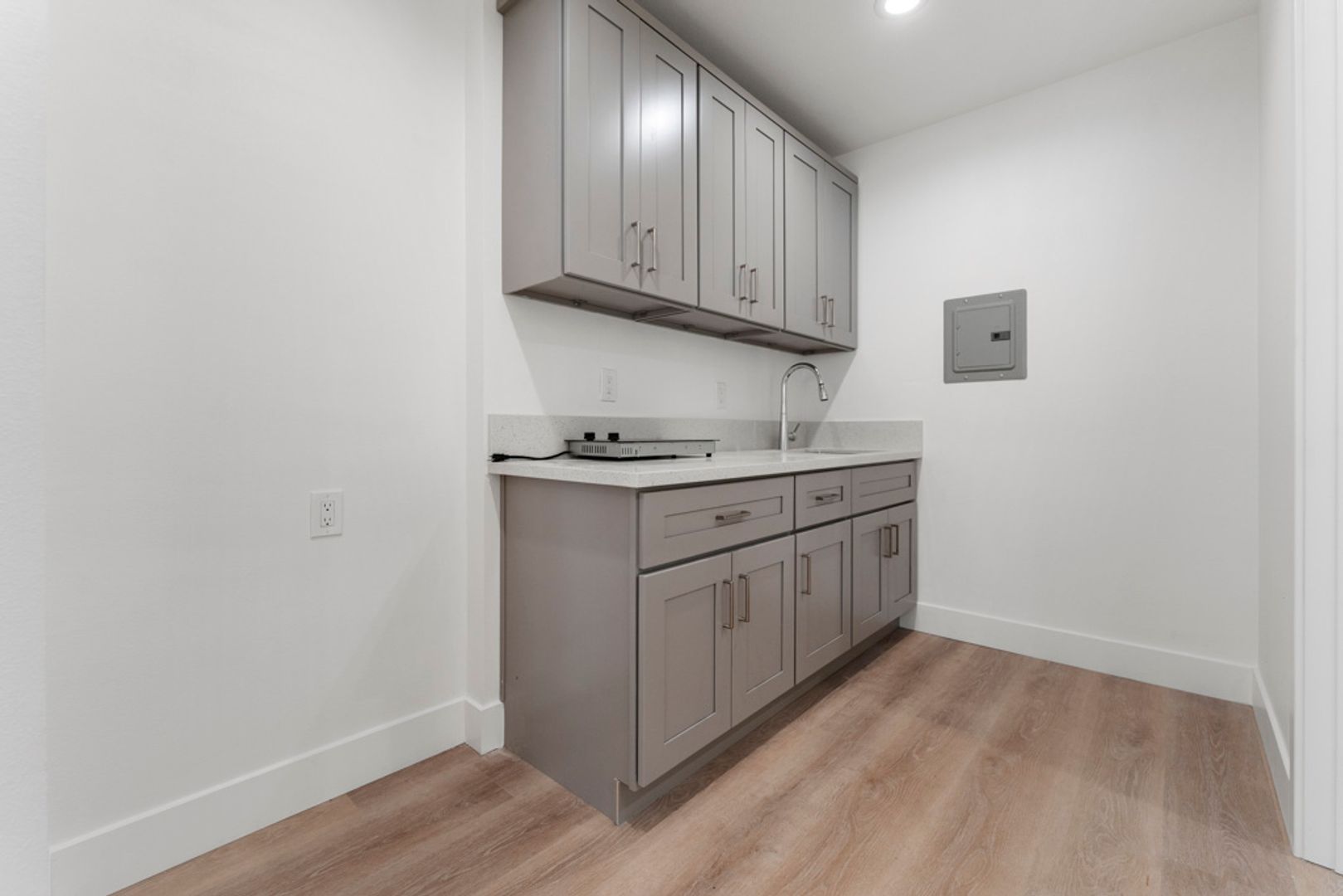 Garden Grove House: 13021 Sandra Pl - Studio Unit #A