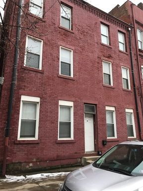 Industrial-Style 4 Bed, 2 Bath Home in the Heart of South Side! – photo 1