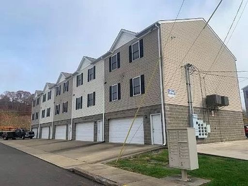 3 Bedroom 2 Bathroom Townhome
