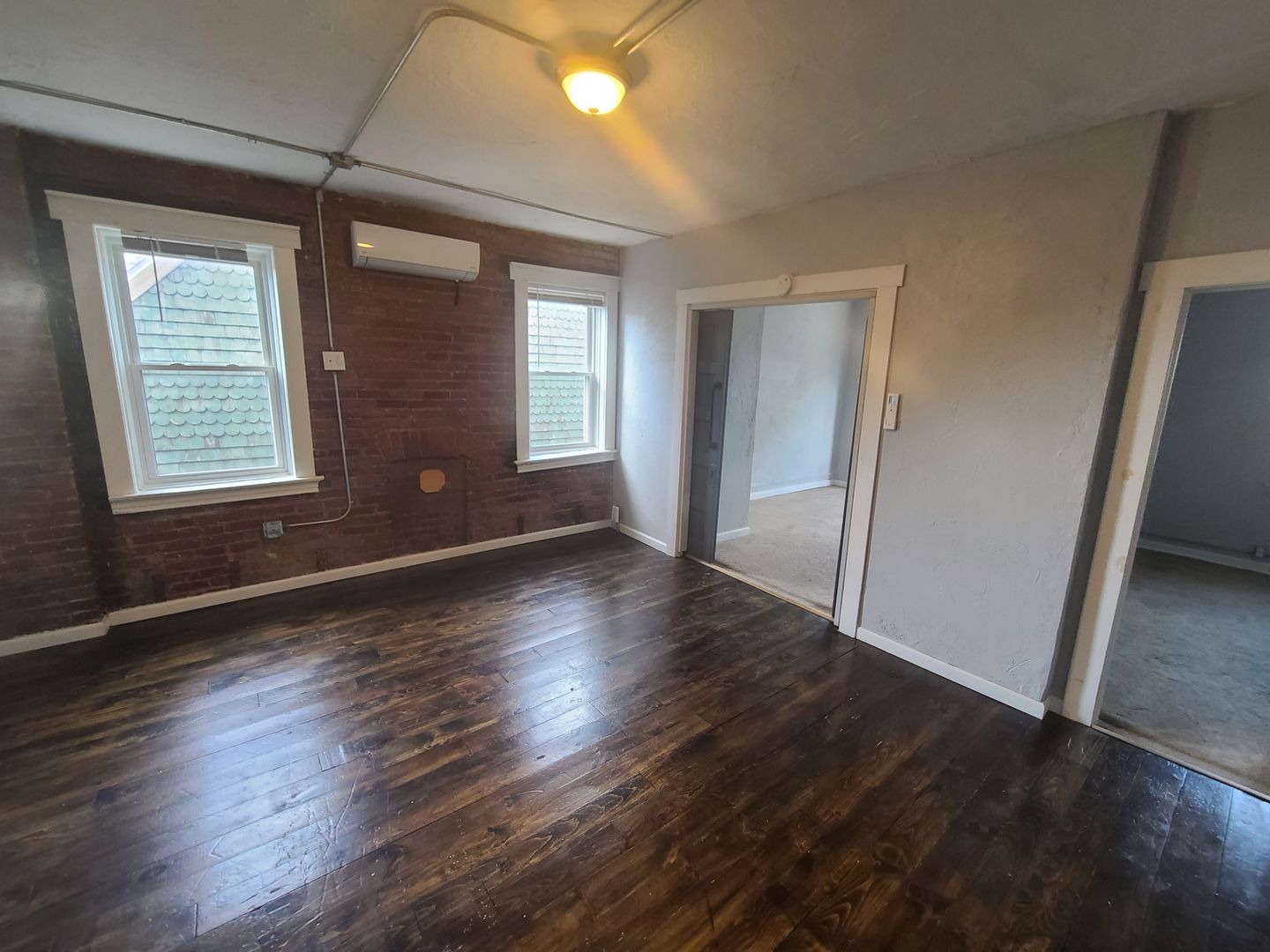 Pittsburgh Apartment: 225 South Millvale Avenue