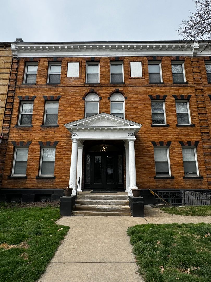 Pittsburgh Apartment: 254 S. Mathilda St.