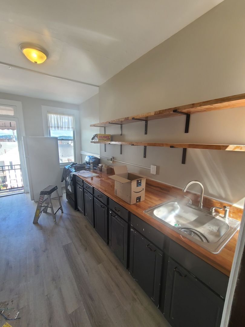 Pittsburgh Apartment: 254 S. Mathilda St.