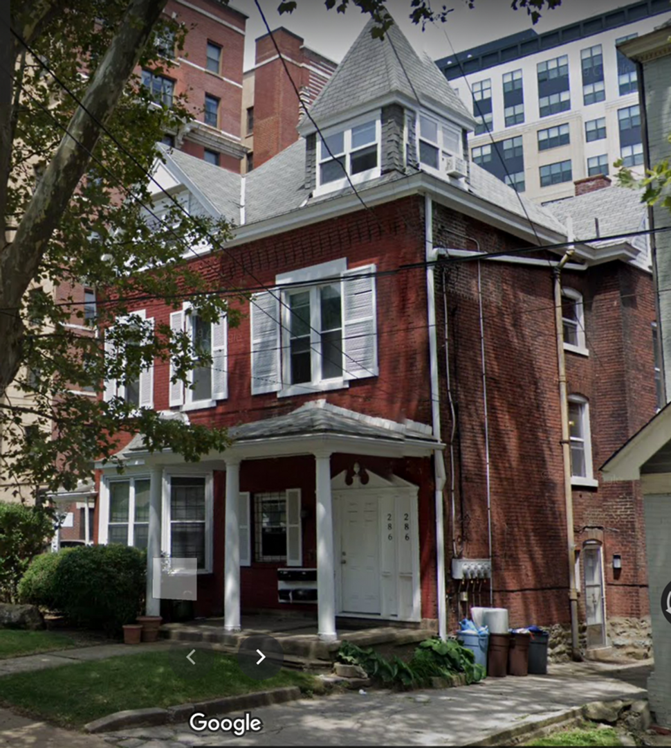 Pittsburgh Apartment: 286 North Bellefield Ave
