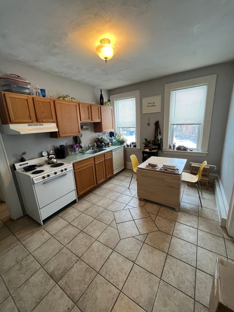 Pittsburgh Apartment: 6716 Thomas Blvd.