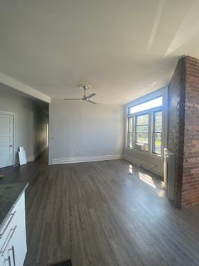 SPECTACULAR 2 BEDROOM APARTMENT IN THE HEART OF BLOOMFIELD – photo 1