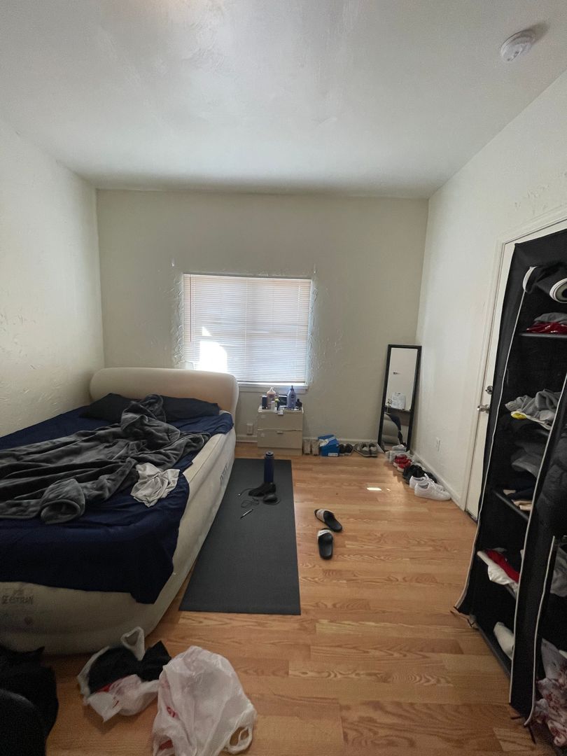 Pittsburgh Apartment: 3507 Boulevard of the Allies