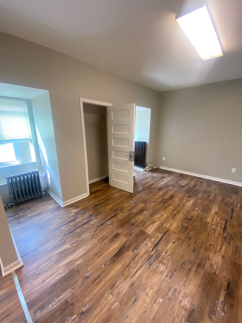 Pittsburgh Apartment: 430 Greenfield Avenue