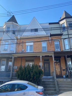Recently Renovated 7bed/3bath House in Oakland! – photo 1