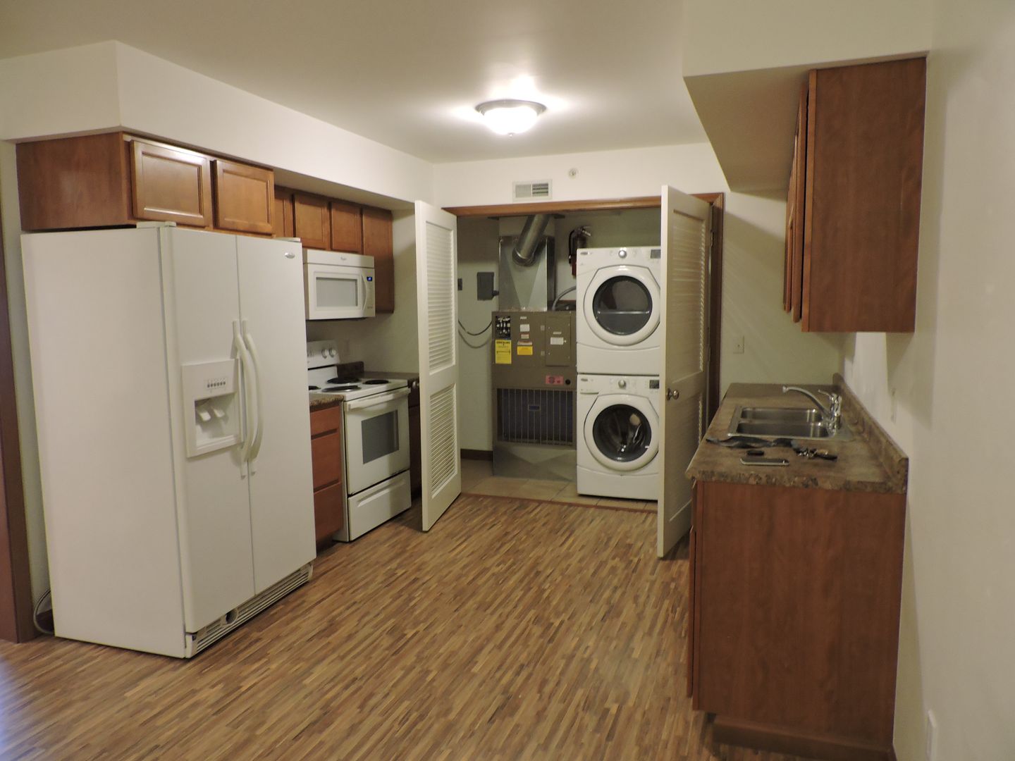 California Apartment: 456 Second Street