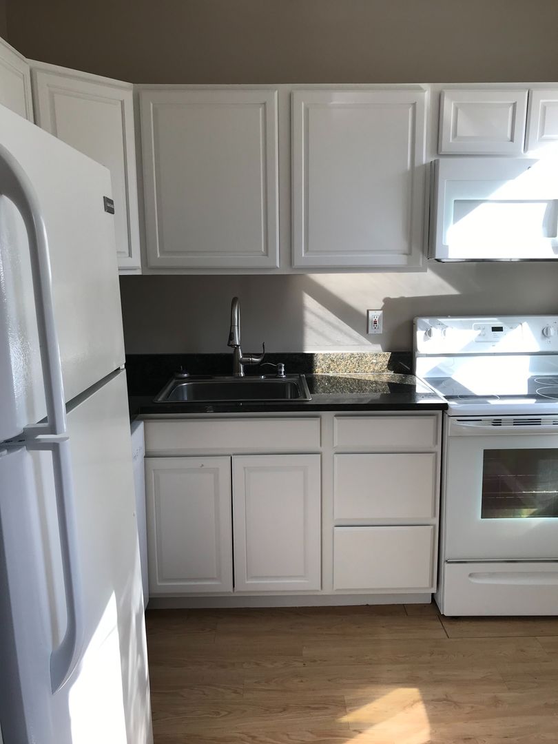 Pittsburgh Apartment: 430 Greenfield Avenue