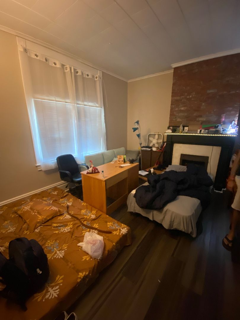 Pittsburgh Apartment: 275 North Dithridge