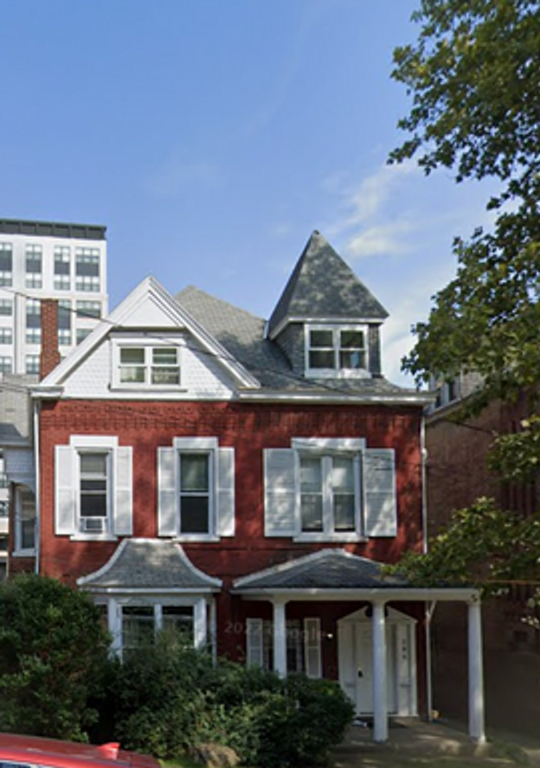 Pittsburgh Apartment: 286 North Bellefield Ave