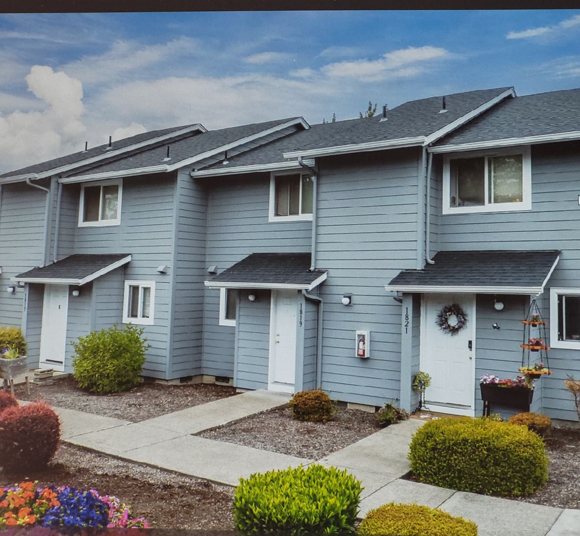 Keizer Apartment: 1813 Drexler Ln NE