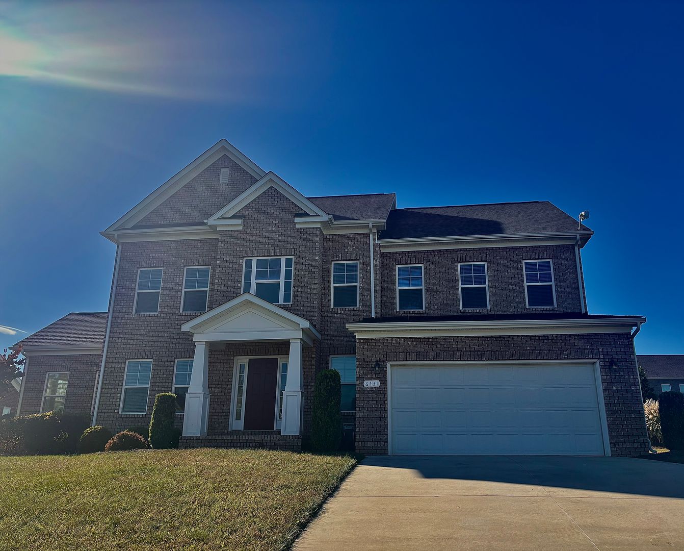 Fairlawn, 5 BR / 3.5 BA Available Sept 1st