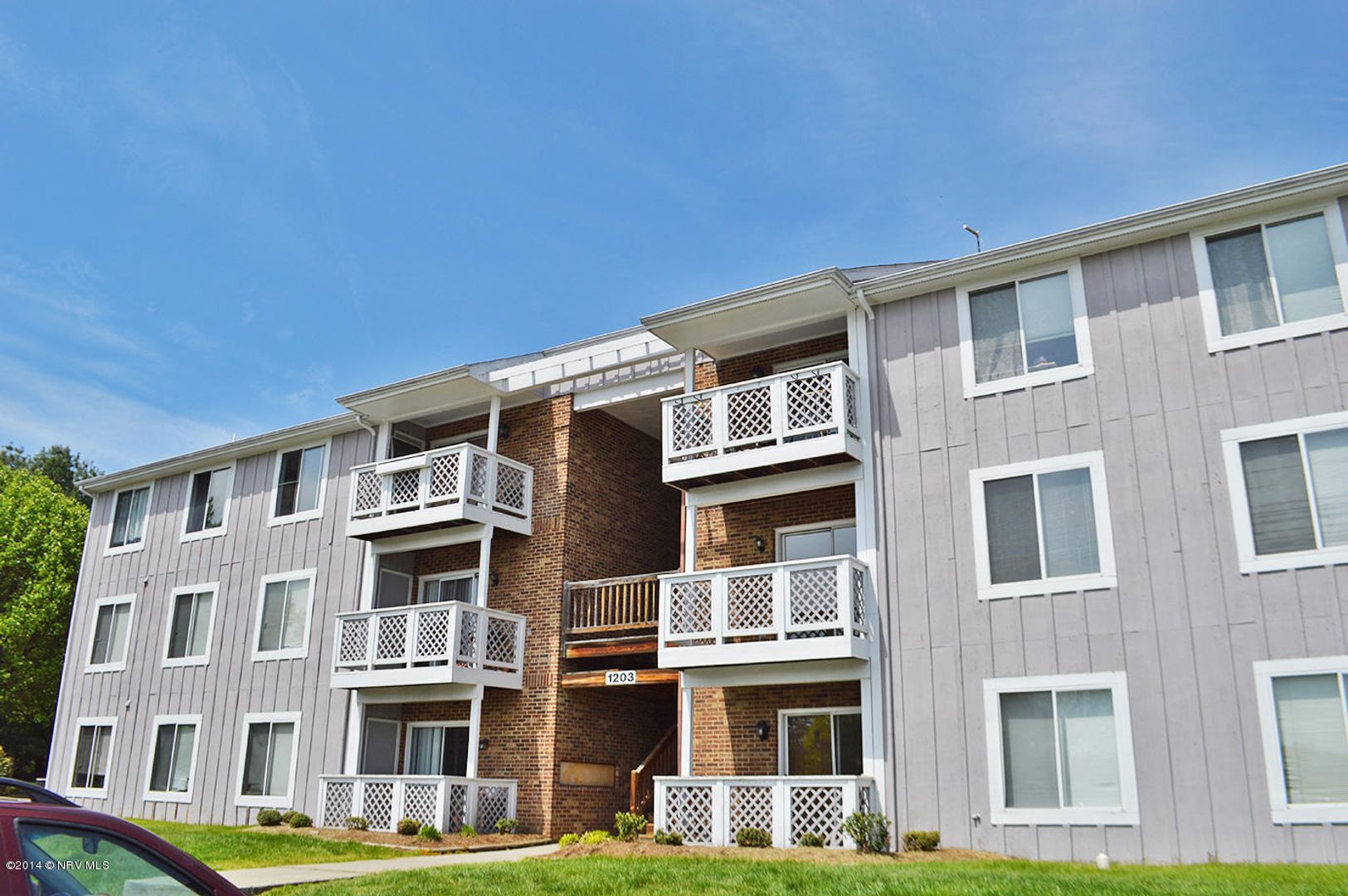 Blacksburg Apartment: 1203 University Terrace Apt. H