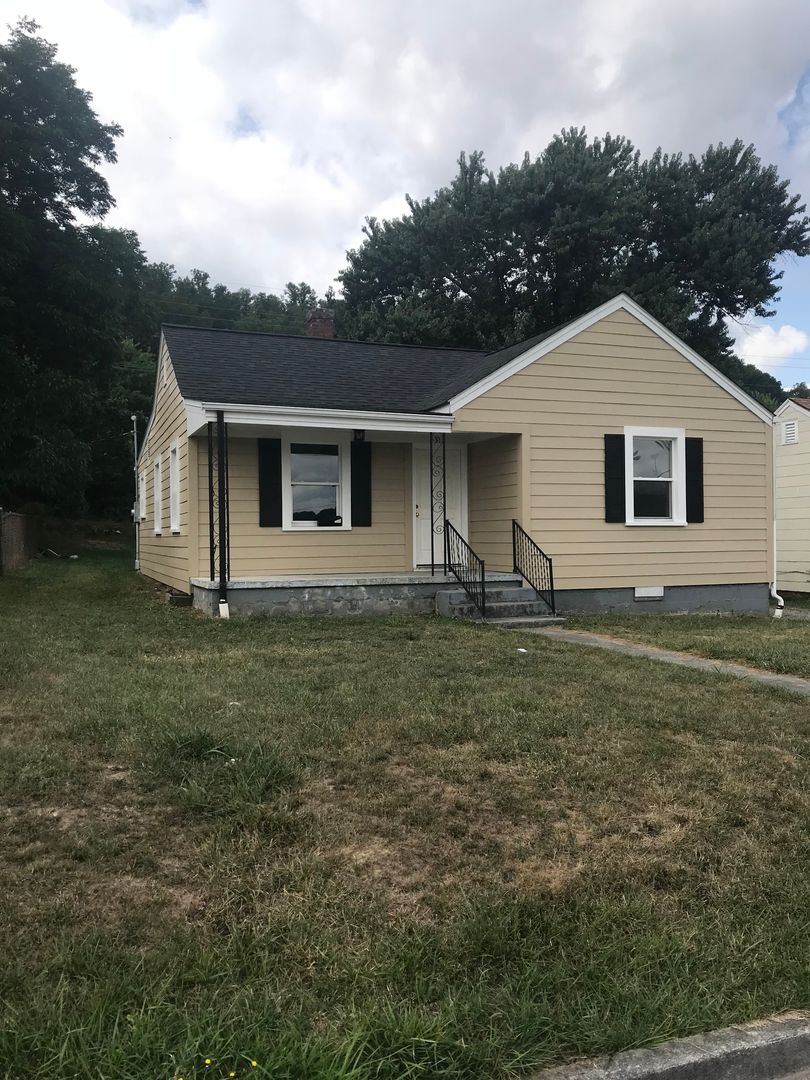 Radford House: 311 Clement Street